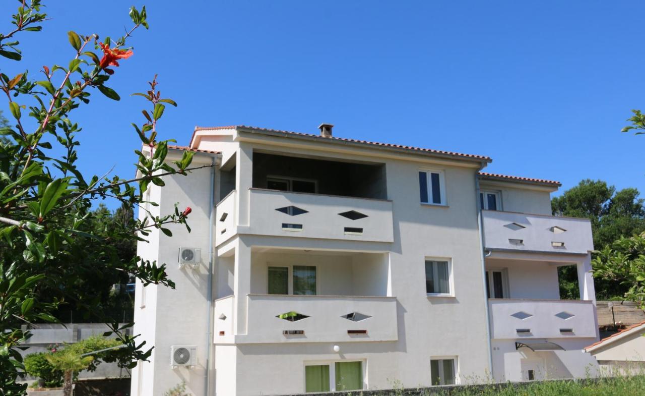 Apartments Mirjana Šilo Exterior foto