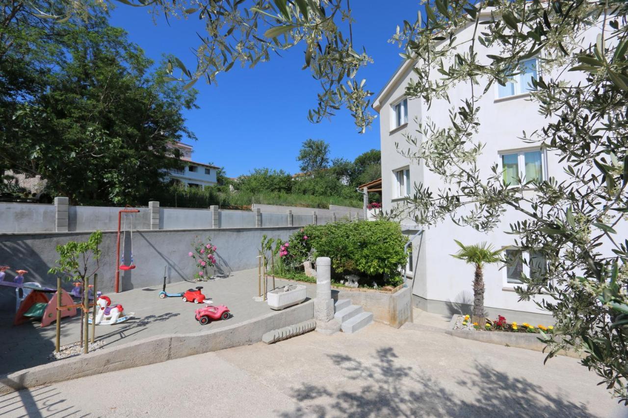Apartments Mirjana Šilo Exterior foto
